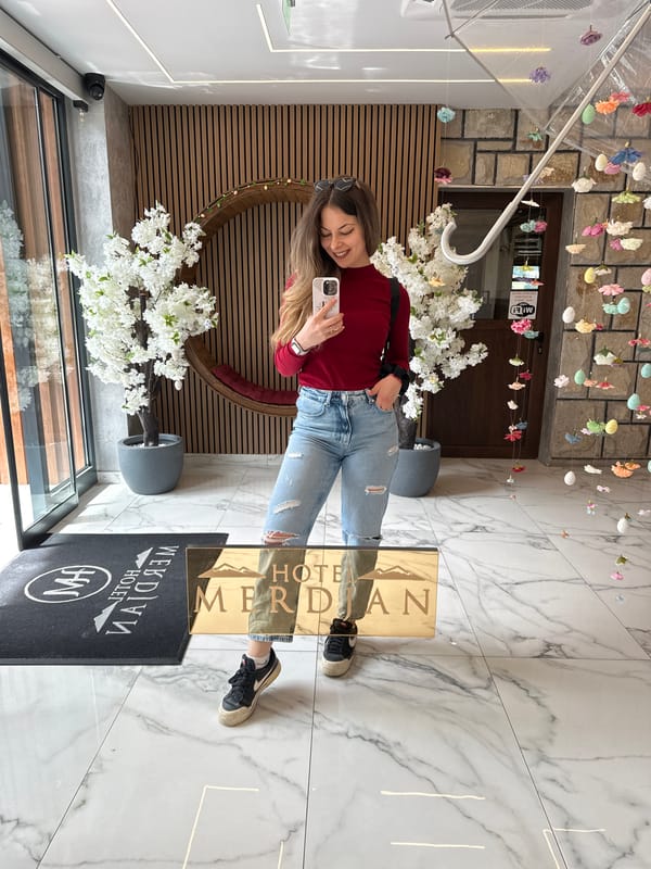 Woman spotted in hotel lobby in Sarnitsa, Bulgaria