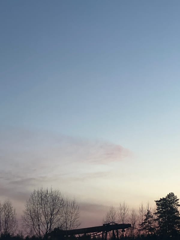 Sky transitions documented through day in Noviy, Russia