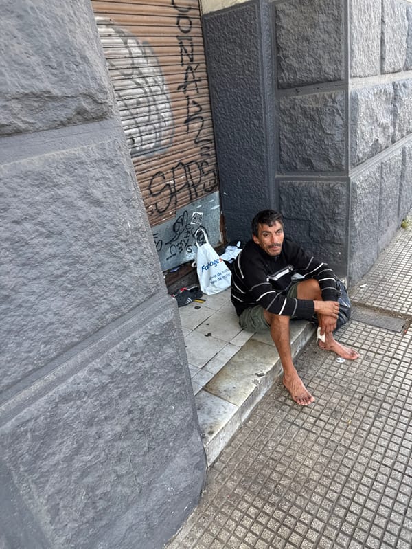 Routine street life documented across Buenos Aires neighborhoods