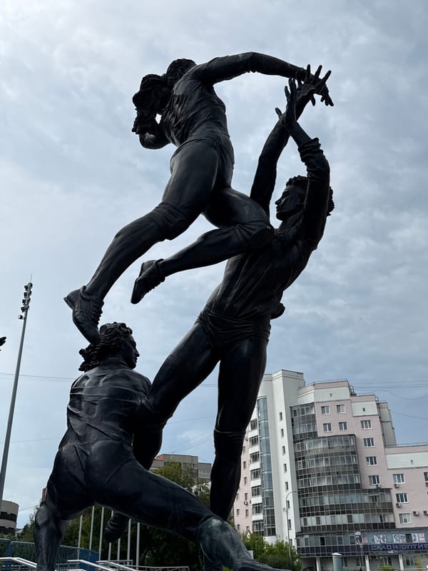 Afternoon stroll around Yekaterinburg's sports landmarks and riverside