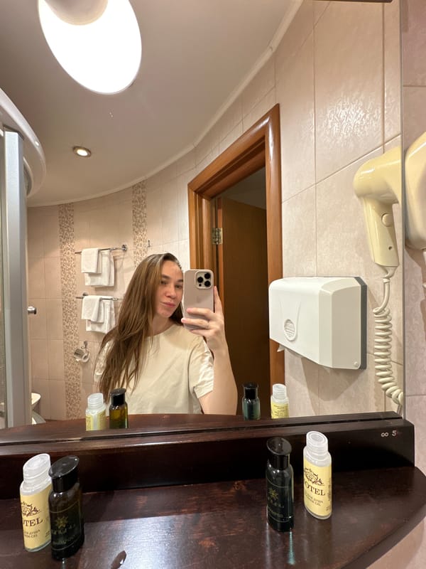 Woman Takes Multiple Selfies in Yekaterinburg Apartment