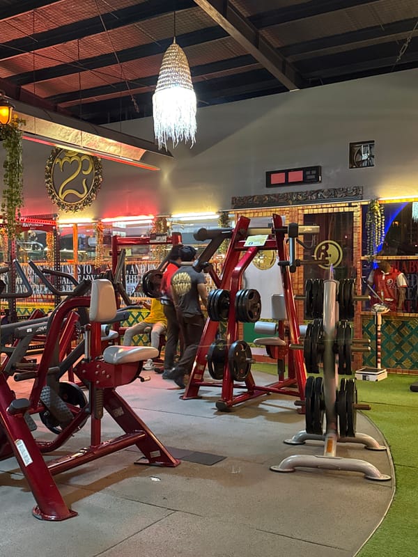 Midday workout session at a well-equipped Kuta gym
