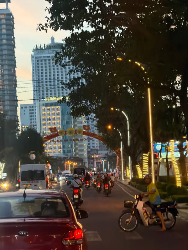 Evening street life captured in Nha Trang Ward, Vietnam