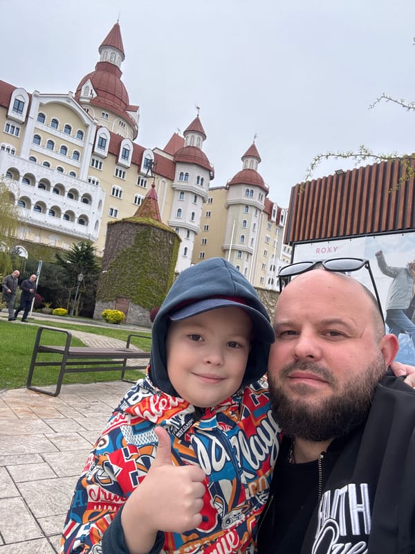 Family visit documented across Sochi-Sirius area with tourist attractions