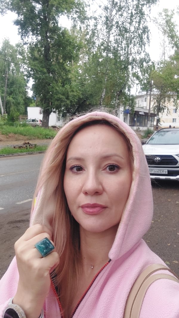 Rainy morning in Chaikovsky: puddles, a clinic visit, and a selfie