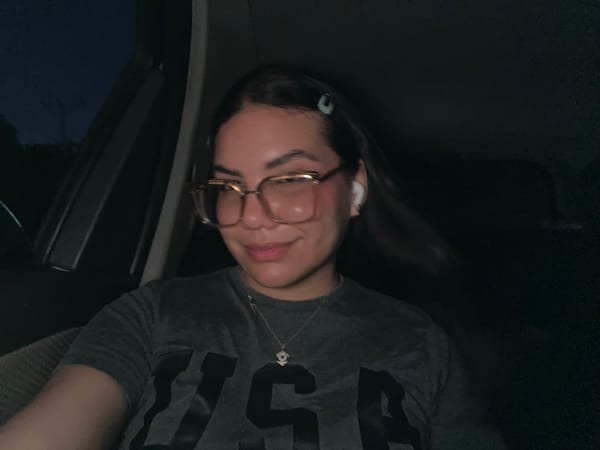 Full moon and a selfie from a parked car in El Dátil