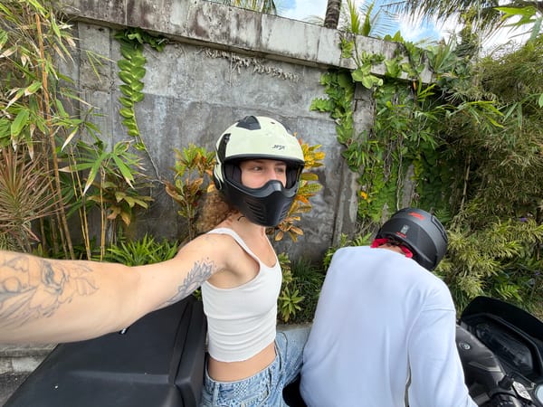 Scooter tour and coastal walk in Kediri, Indonesia