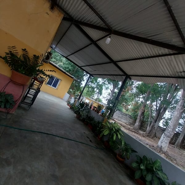 Covered outdoor space documented in Tinaquillo, Venezuela