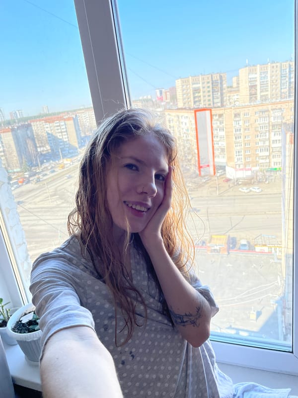 Morning family moments captured in Izhevsk homes