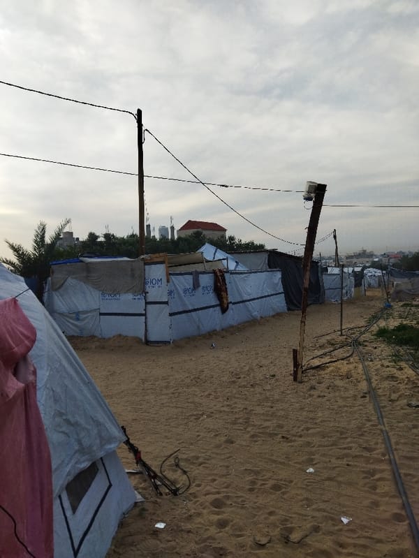 Temporary settlement conditions documented in Khan Yunis, Palestinian Territory