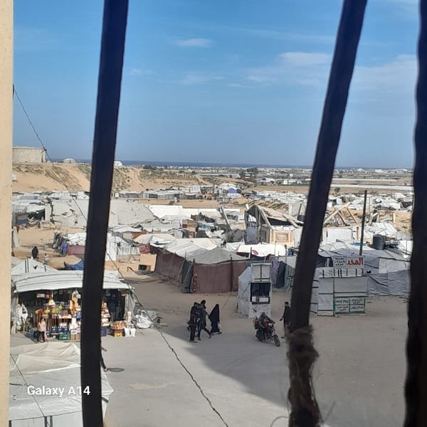 Khan Yunis residents navigate daily life amid widespread destruction