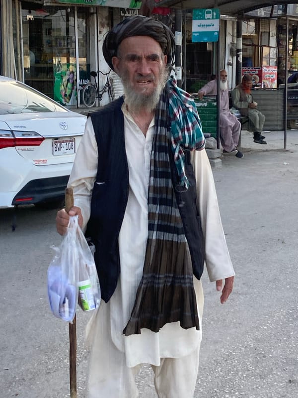 Elderly man in traditional dress spotted on Quetta street