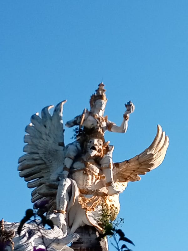 Exploring Garuda Wisnu Kencana statue and Gianyar streets
