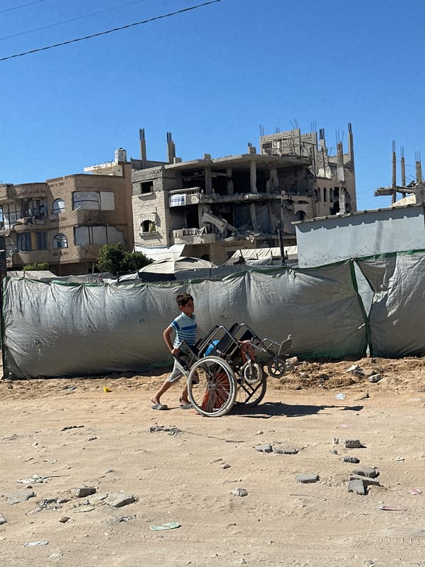 Displacement and rubble in Gaza amid ongoing destruction