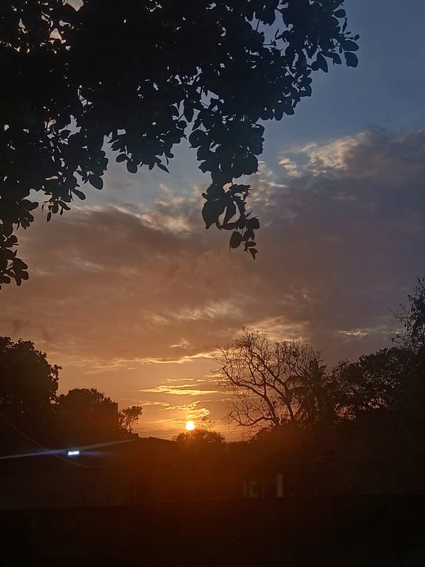 Sunset documented by witnesses in Juan Griego, Venezuela