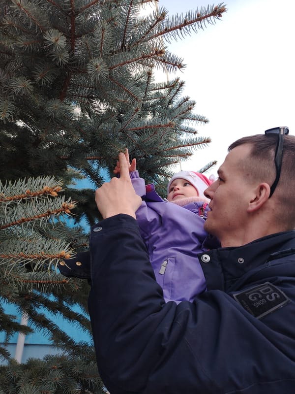 Domestic life documented in Russian home over seven minutes