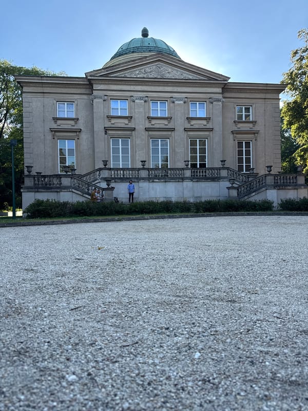 Up close with a Warsaw neoclassical landmark on a sunny afternoon