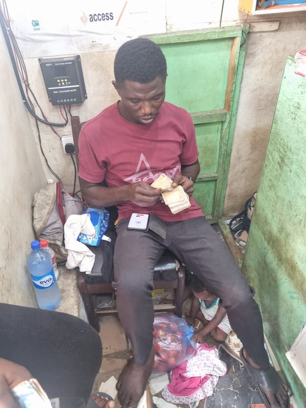 Routine market activity documented in Fegge, Nigeria