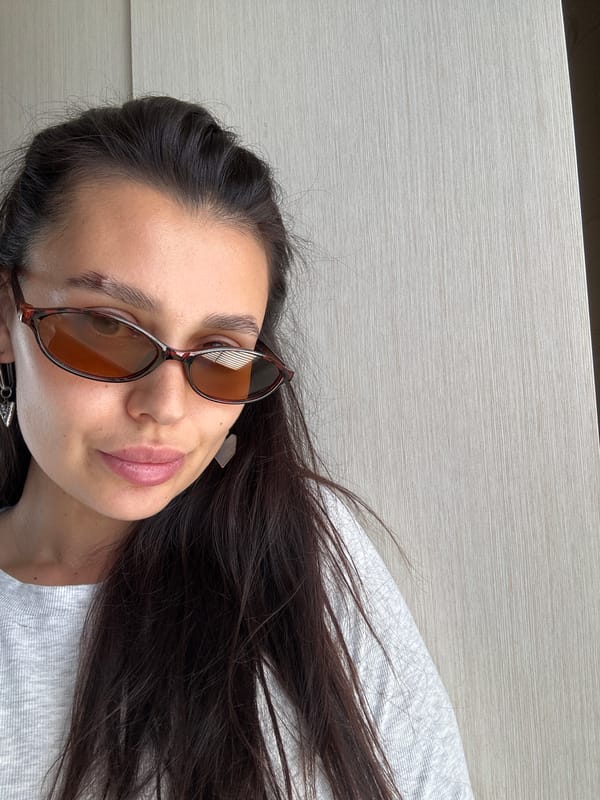 Lazy morning at home in Chaikovsky, selfies and hot chocolate