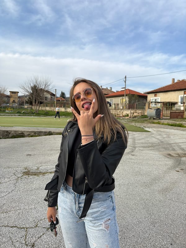 Woman poses for photos at recreational area in Popintsi