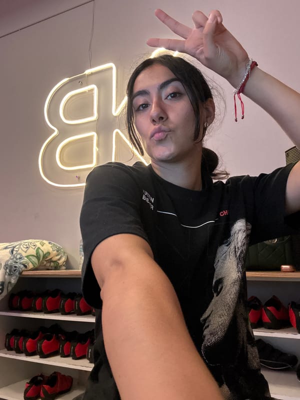 Young woman takes late-night selfies in Puebla
