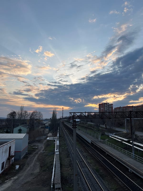 Kazan residents document railway scenes and daily life moments