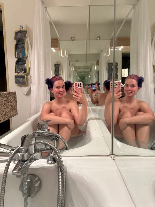 Woman celebrates first bathtub access in years with social documentation