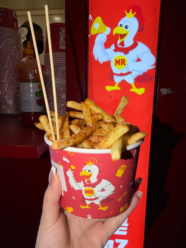 Evening street commerce captured in Chongqing High-tech Zone