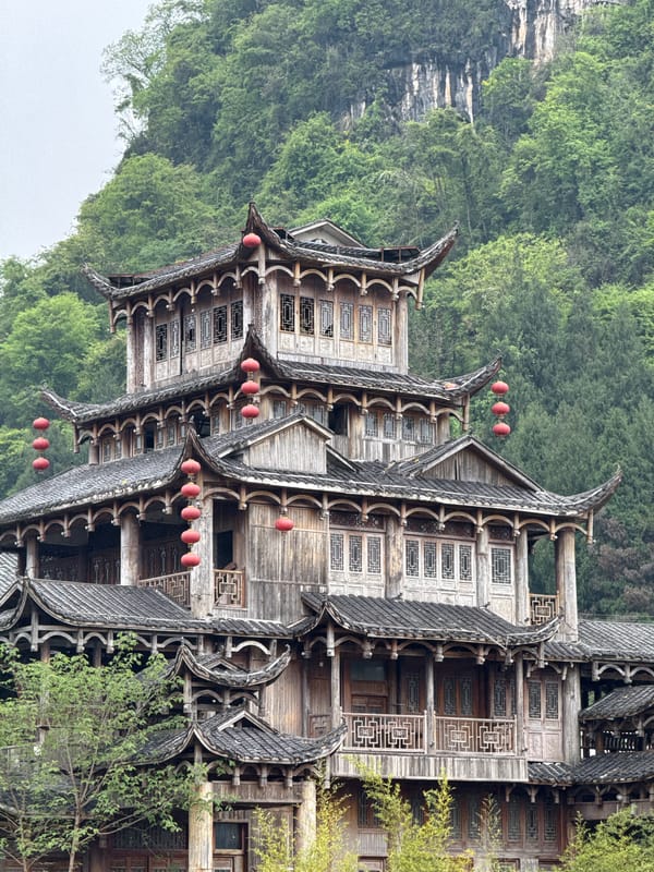 Traditional Chinese architecture documented in Wulingyuan scenic area
