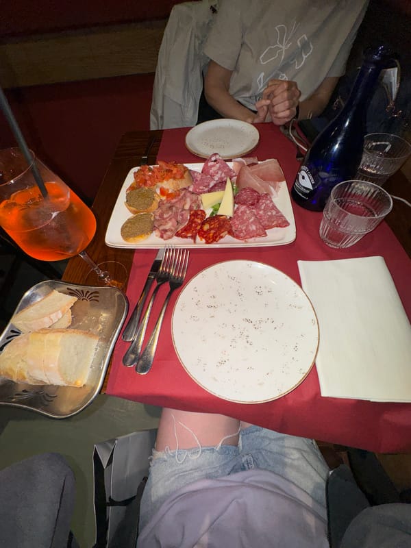 Evening tourist moments captured across Florence's historic bridges and streets