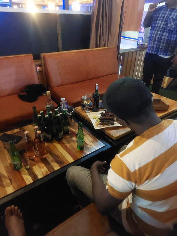 Evening social gathering with drinks, live music in Dar es-Salaam