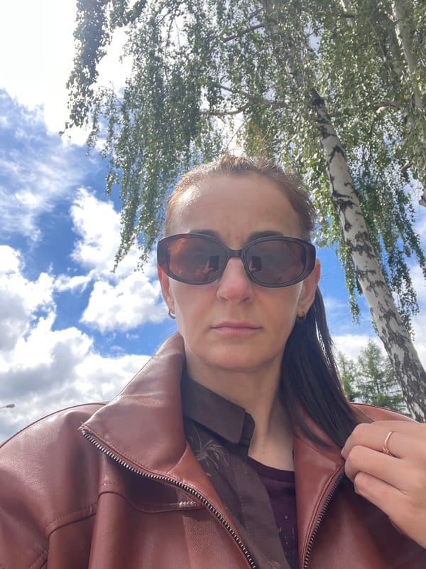 Woman documents casual day with selfies, coffee, everyday moments