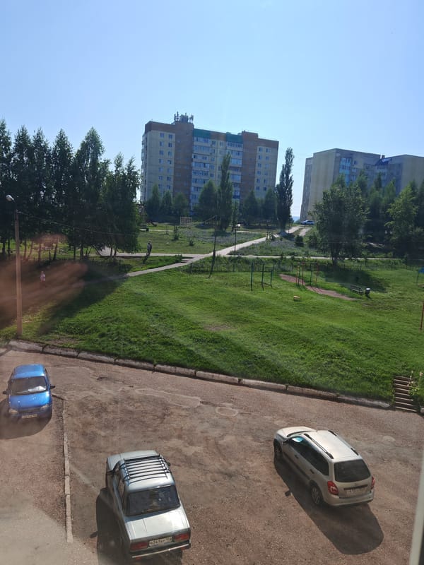 Quiet summer afternoon in a Kumertau residential area