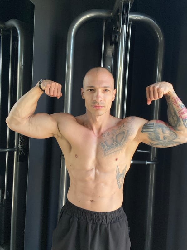 Morning workout session documented at Pleven gym