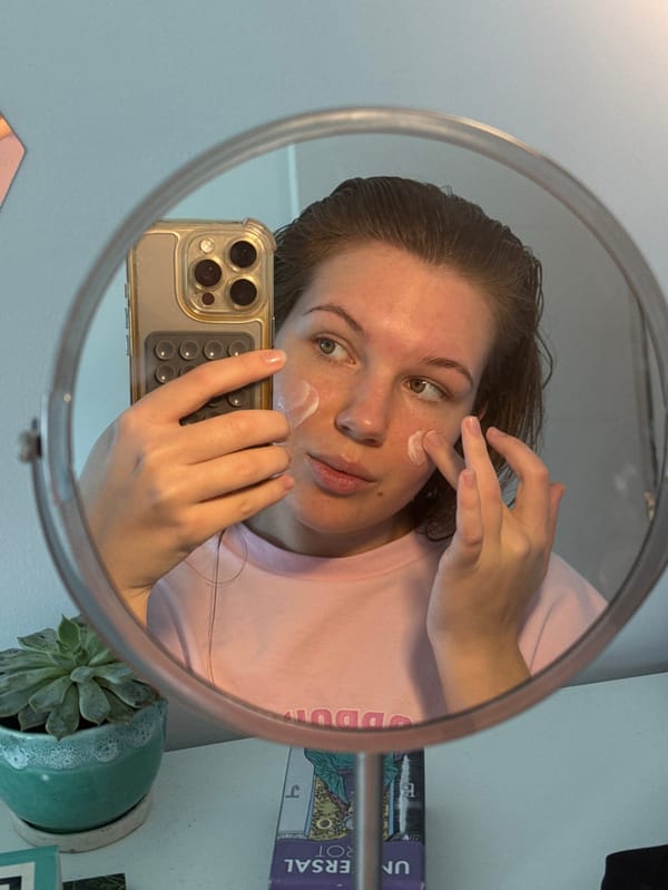 Woman documents personal routine through selfies in Belgrade suburb