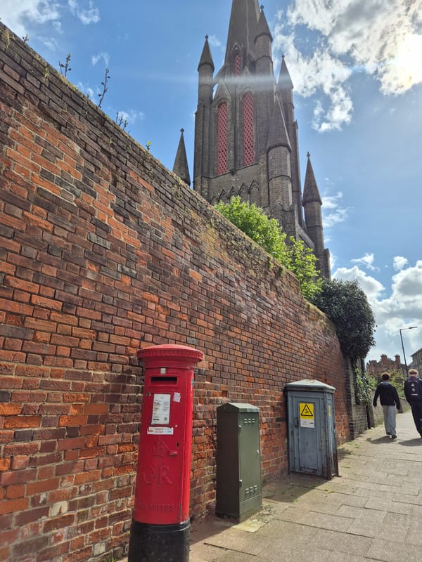 Spring afternoon stroll documented in Bury St Edmunds
