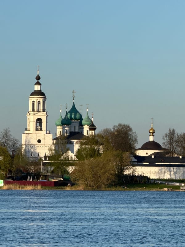 Quiet afternoon moments captured around Rusanovo riverside and beach