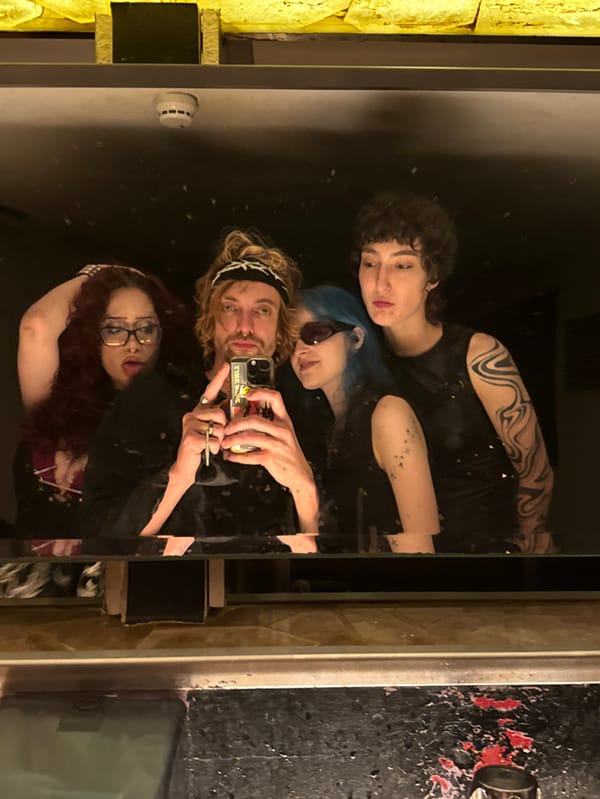 Four people gather at Tel-Aviv social venue early morning