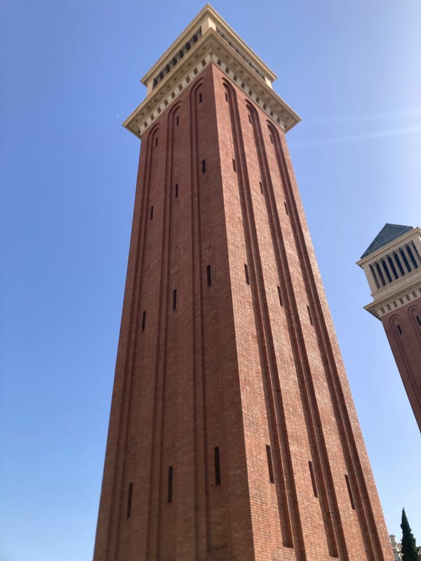 A sunny afternoon loop around Barcelona's Plaça d'Espanya area