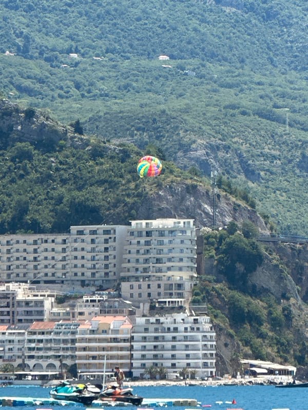 Summer parasailing and water recreation observed in Boreti, Montenegro