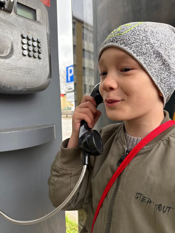 Ordinary morning moments documented across Dmitrov, Russia