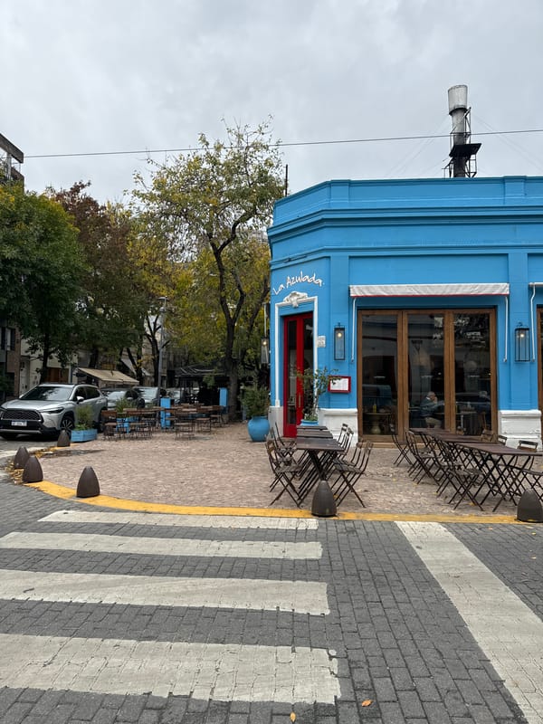 Witness documents 41-minute street journey through Buenos Aires neighborhoods