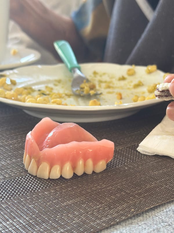 Dentures left on placemat during meal in Cuernavaca