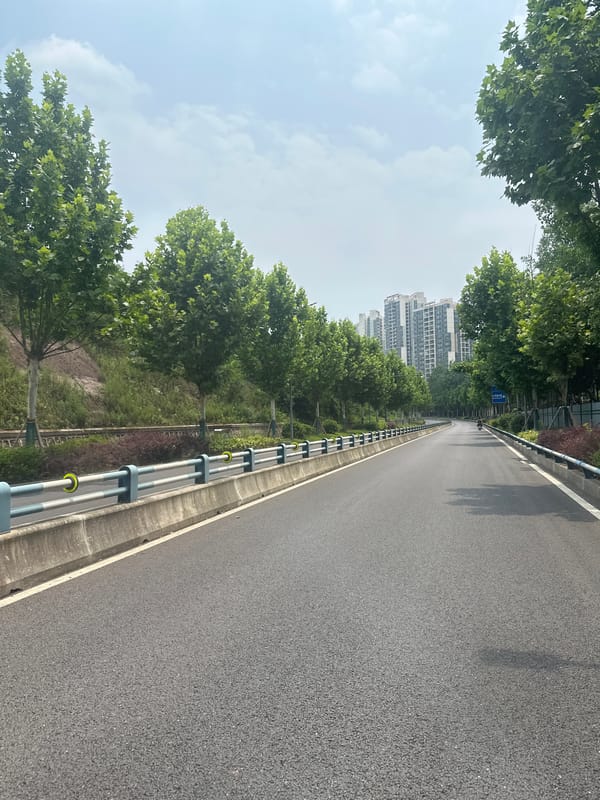 Morning road survey documented across Chongqing districts