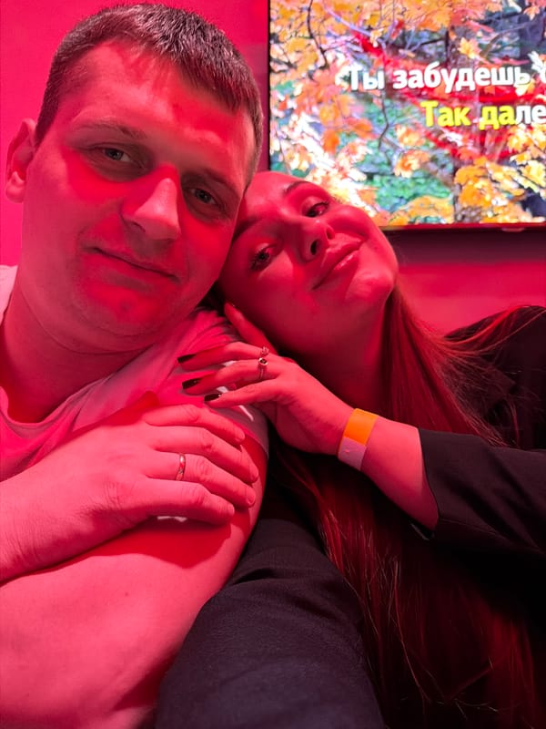 Evening dining and karaoke captured in Chaikovsky, Russia establishments