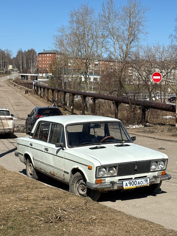 Morning observations recorded in Votkinsk, Russia including parked car