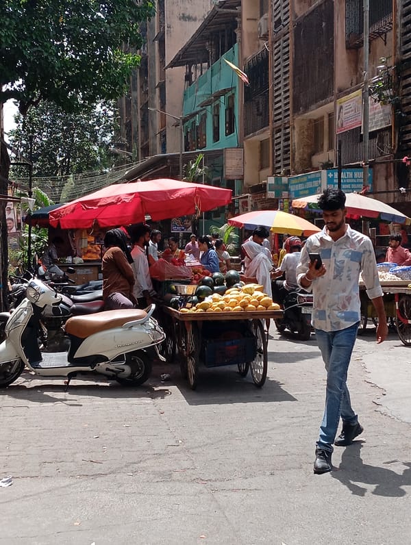 Morning street life and wildlife observed in Mumbai