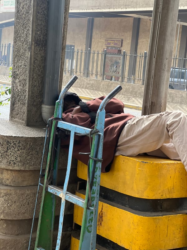 Morning street life scenes documented across Nairobi