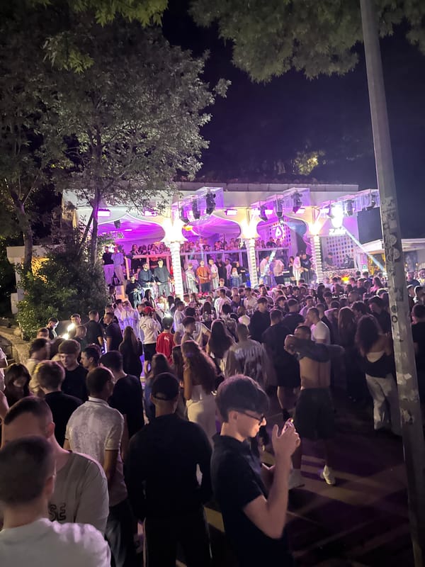 Nighttime party scene at Zahir club in Varna with crowds