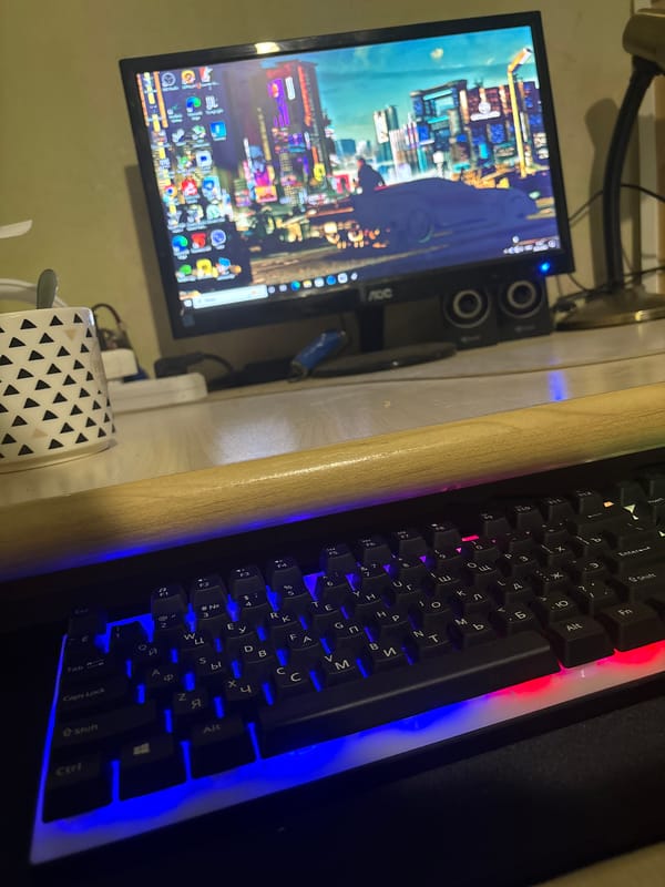 Friends document afternoon hangout with food in Yerevan